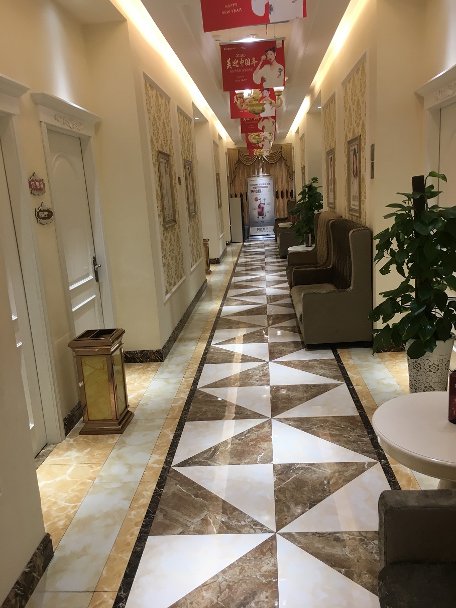 10月30日至10月31日網(wǎng)絡(luò)拍賣(mài)人民中路、人民南路、陳壽路、金泉路、延安路、李渡、西興等一批商業(yè)房和住宅